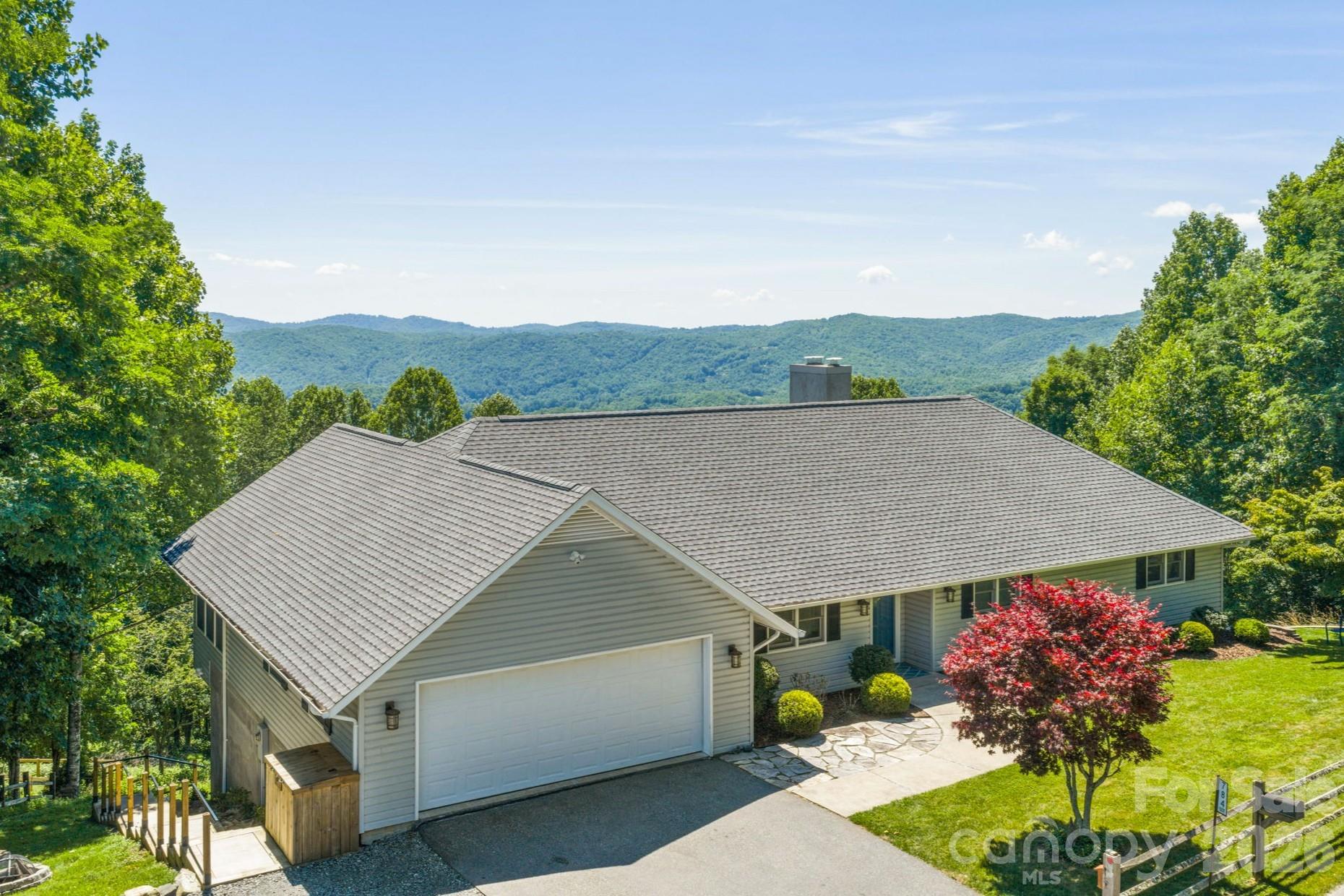 784 Alpine Drive, Seven Devils, NC, 28604