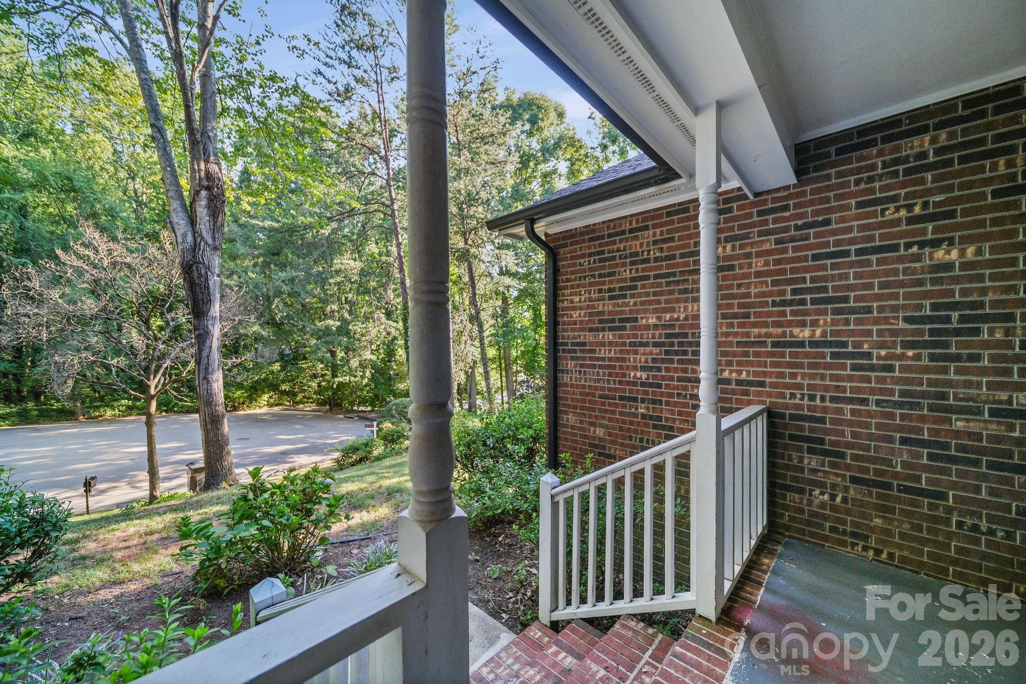821 Deer Path Place