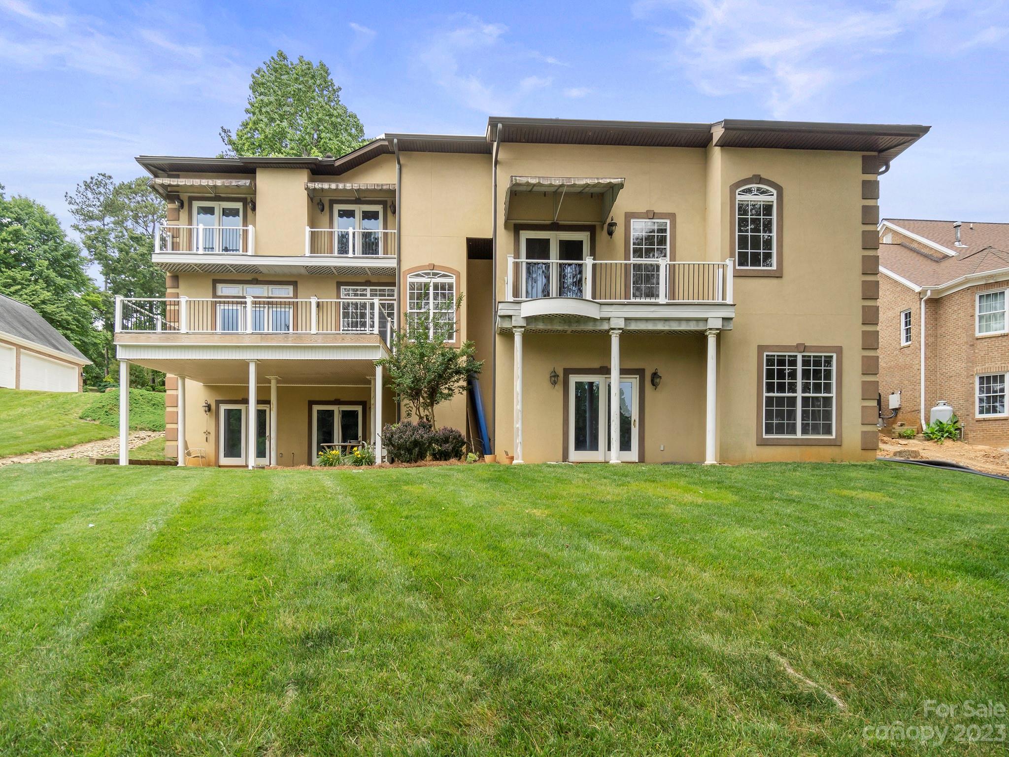 Lakepointe North - Residential