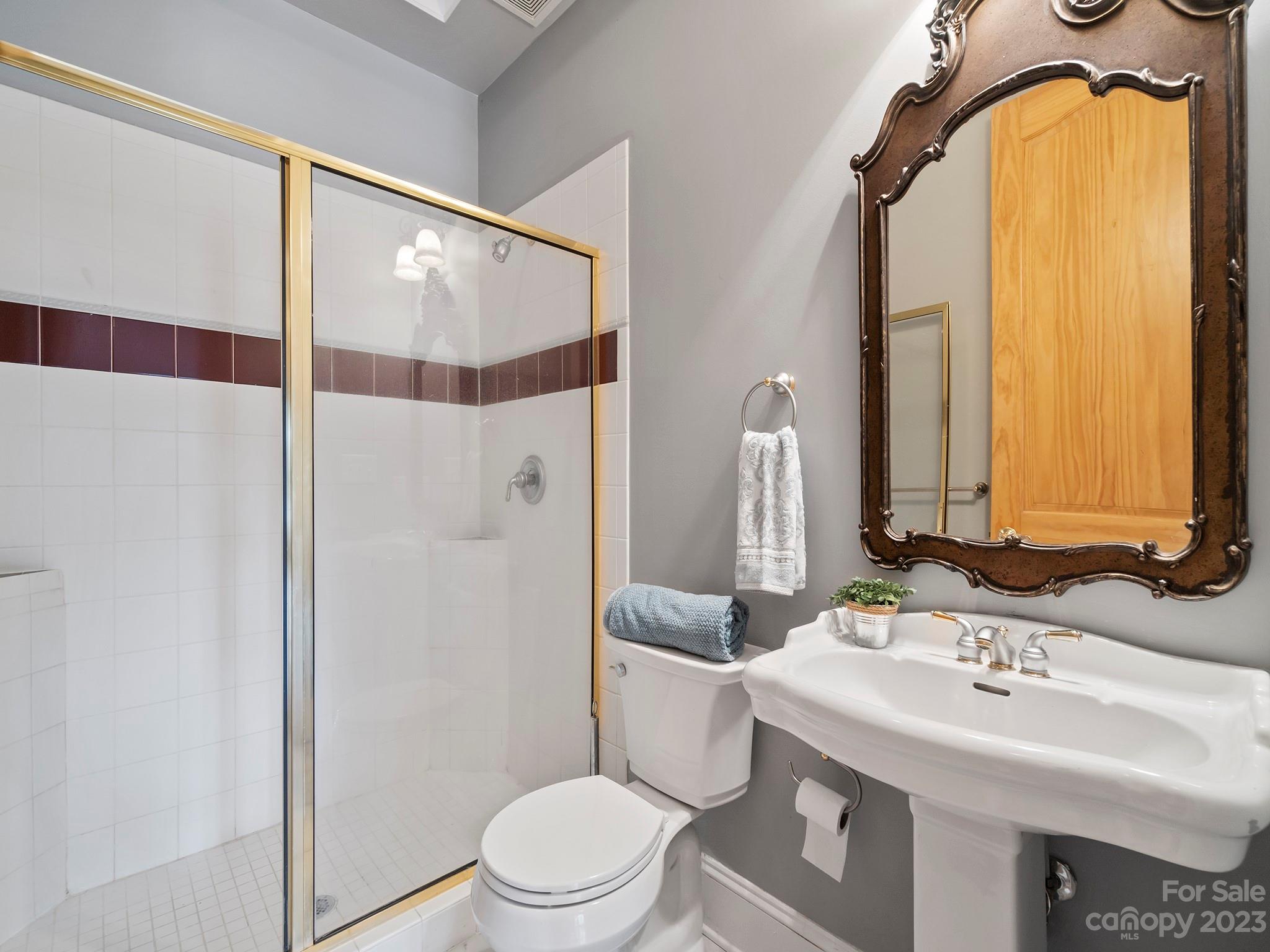 Lakepointe North - Residential