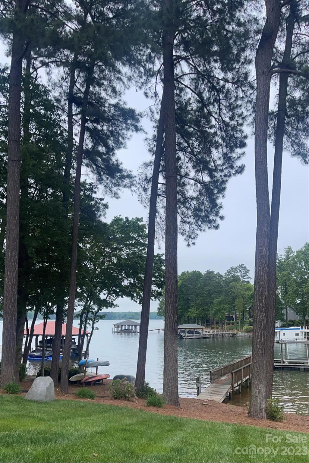 Lakepointe North - Residential