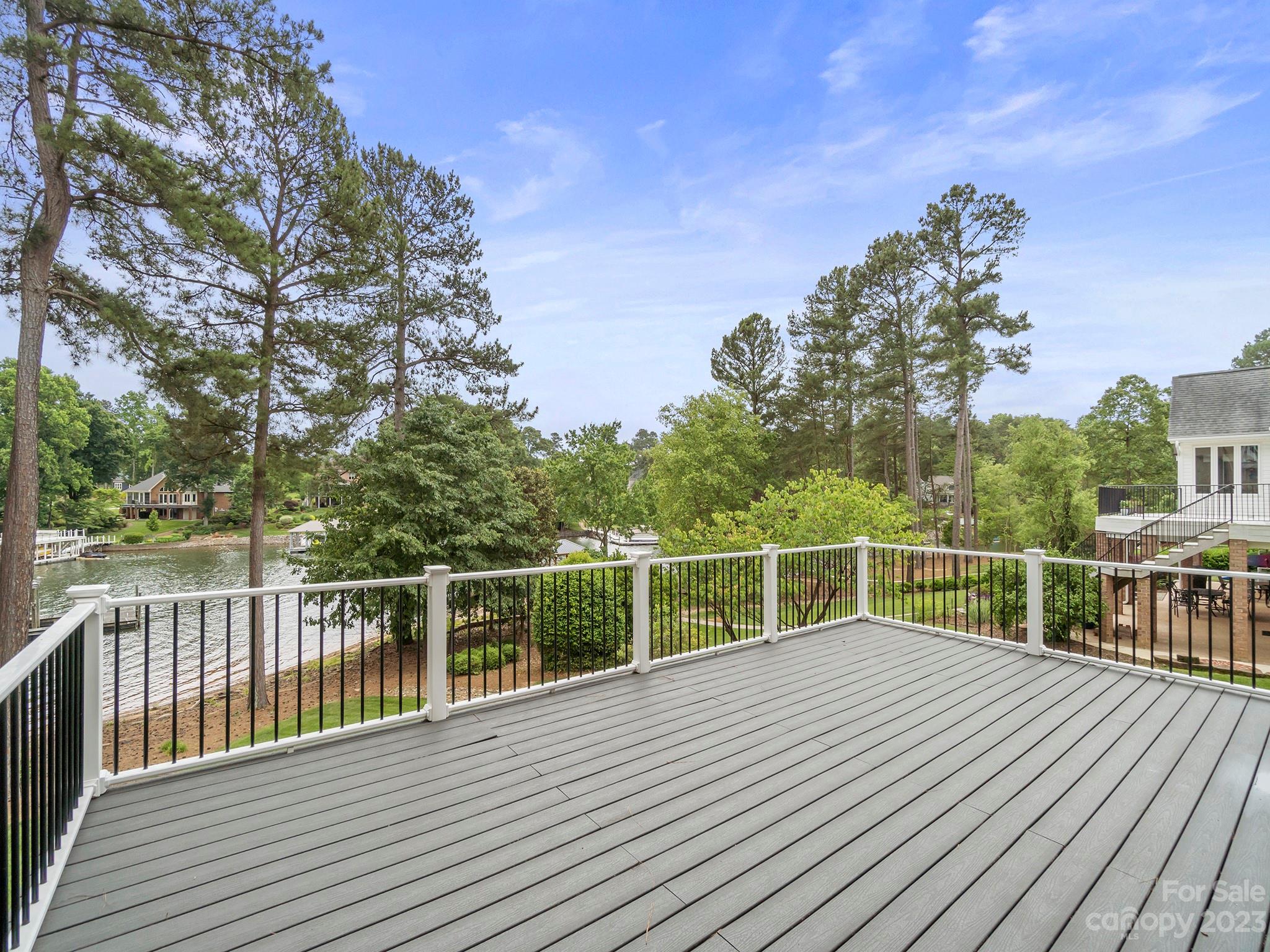 Lakepointe North - Residential