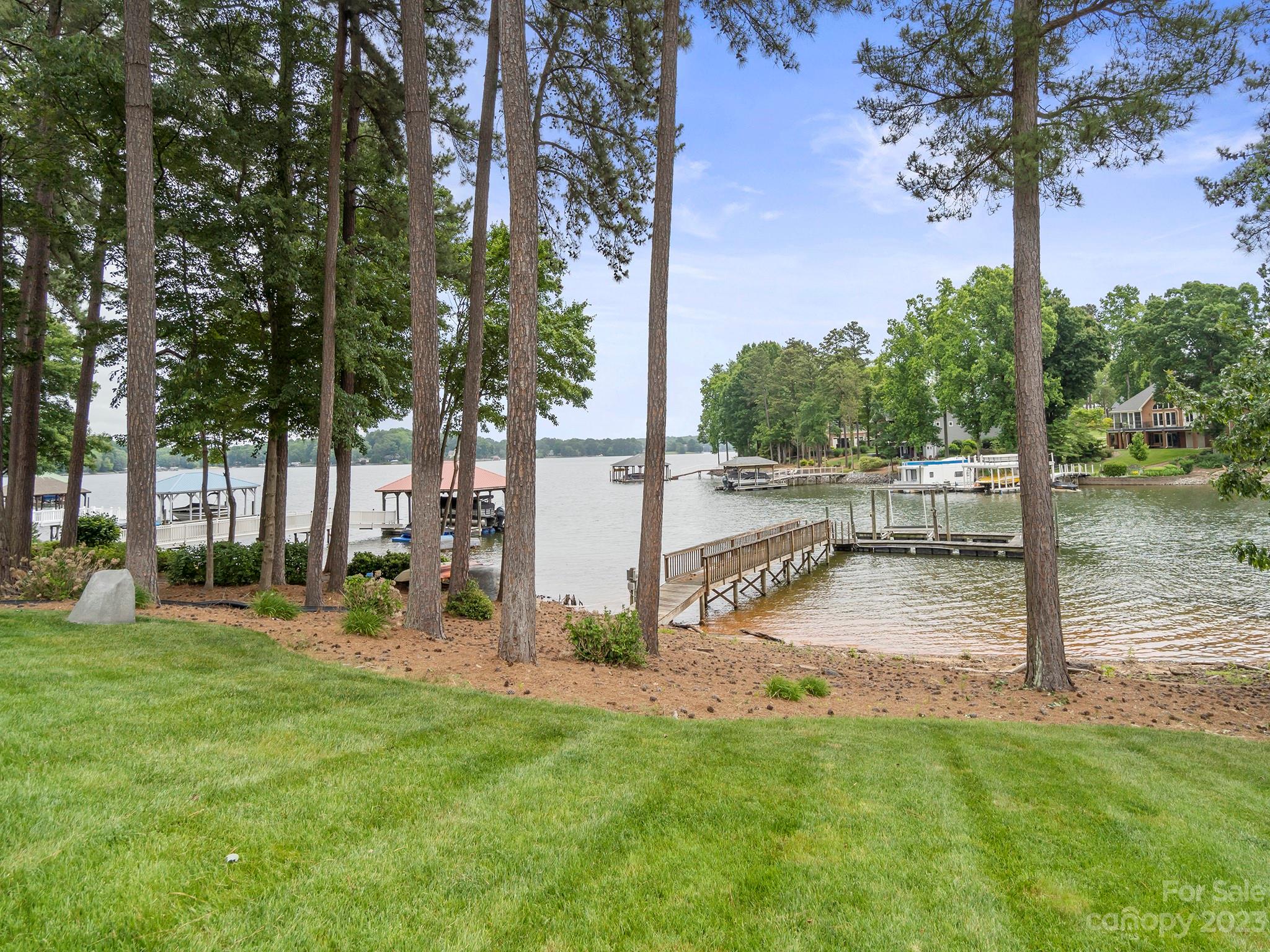 Lakepointe North - Residential