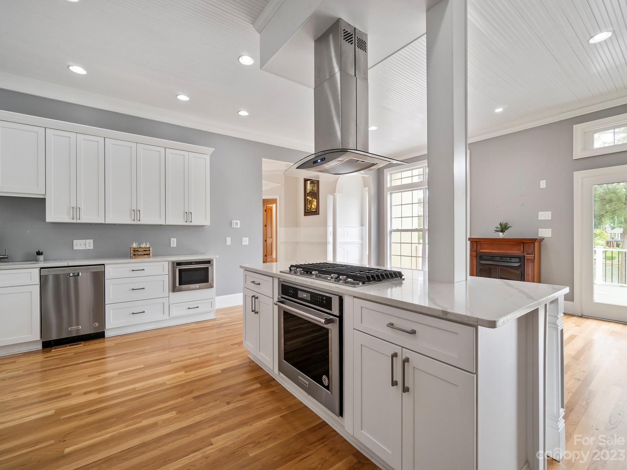 Lakepointe North - Residential