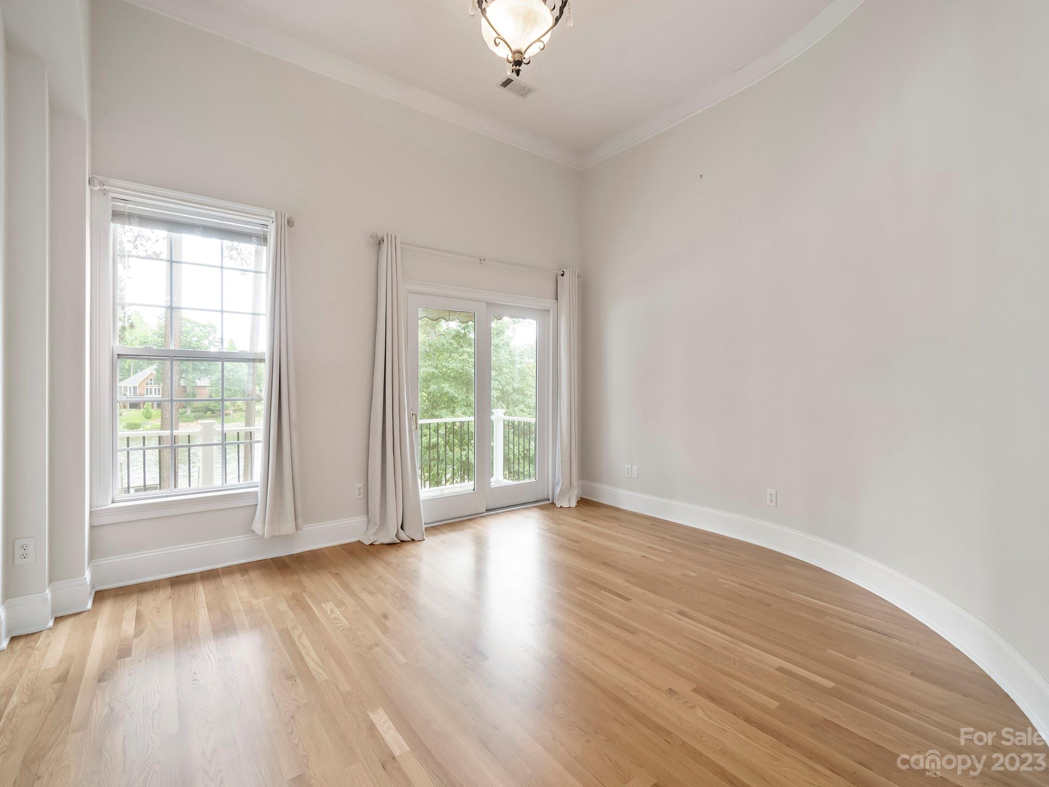 Lakepointe North - Residential