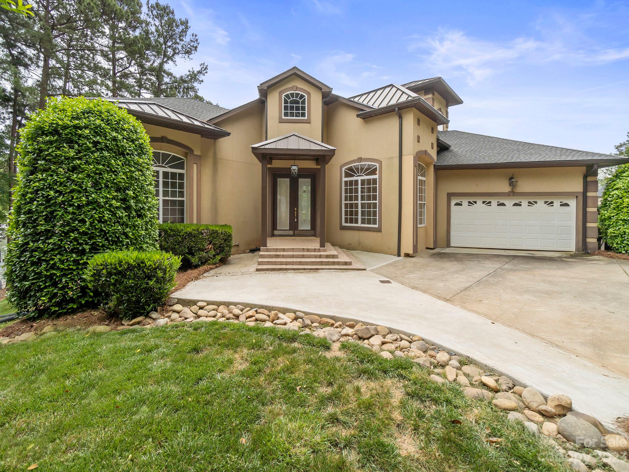 Lakepointe North - Residential