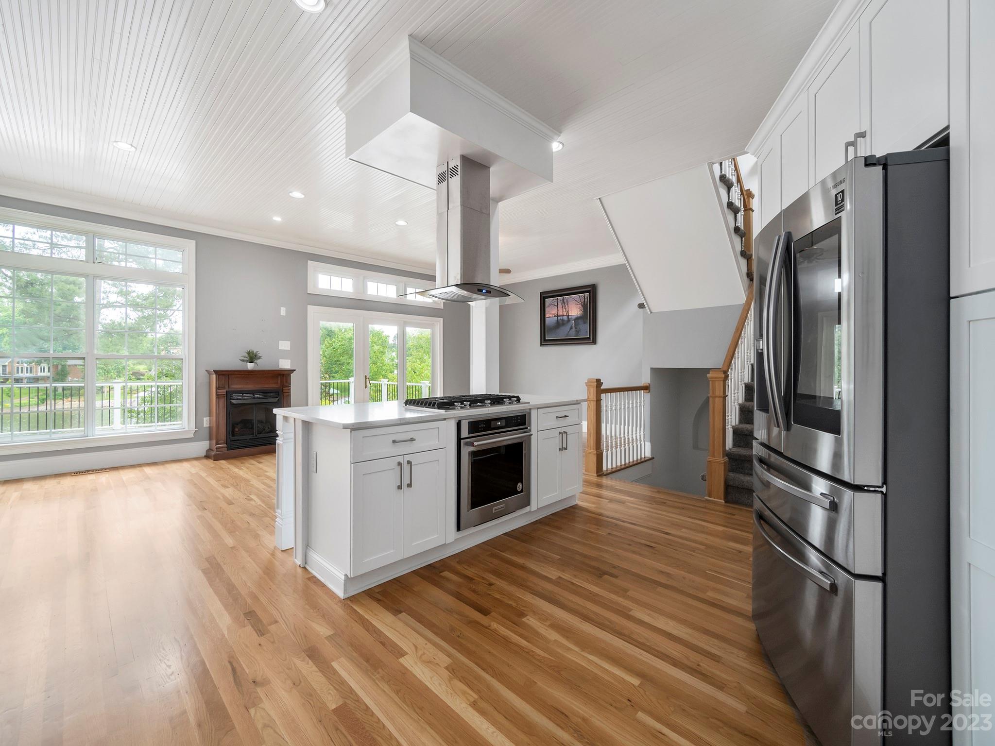 Lakepointe North - Residential