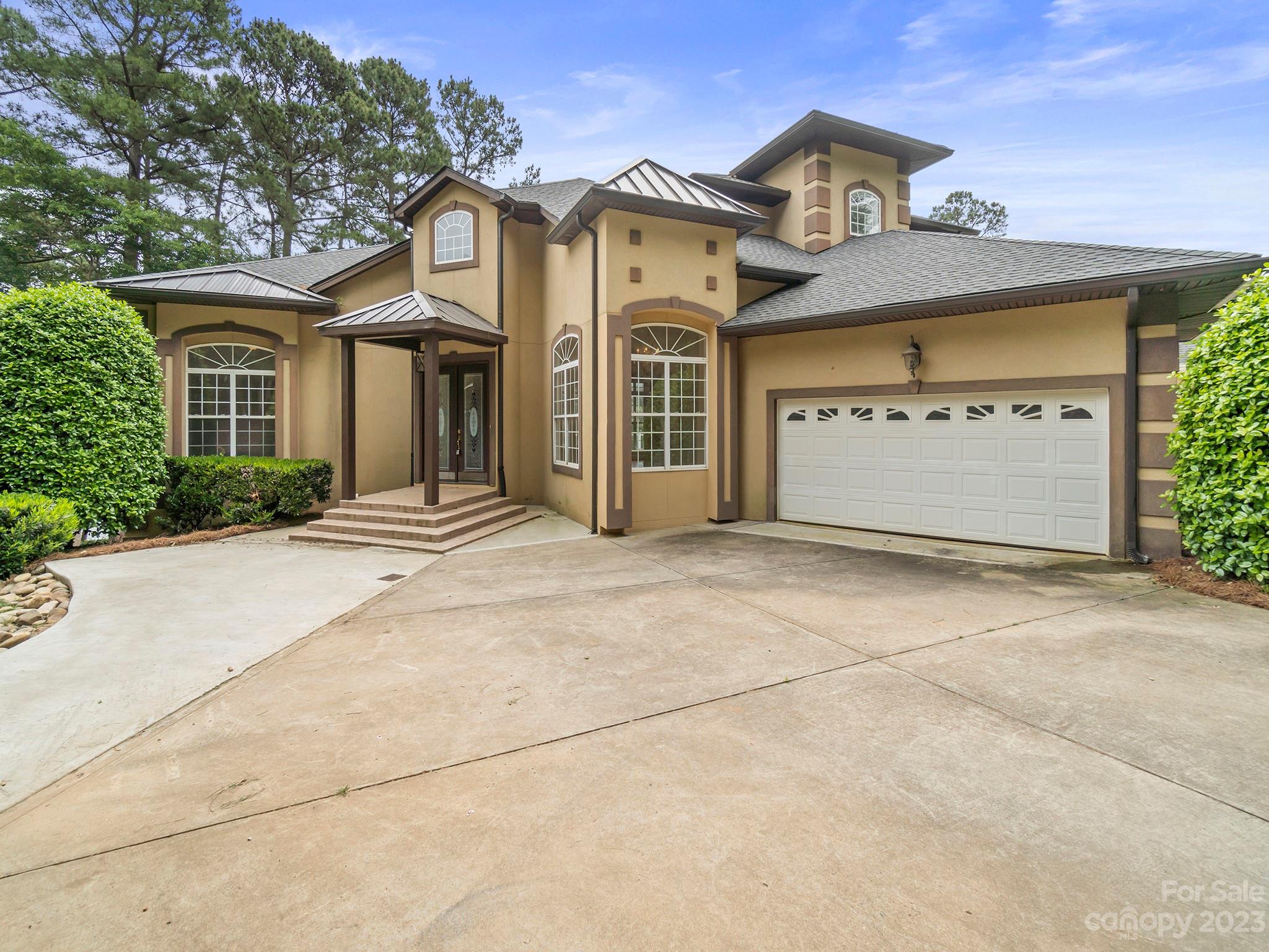 Lakepointe North - Residential