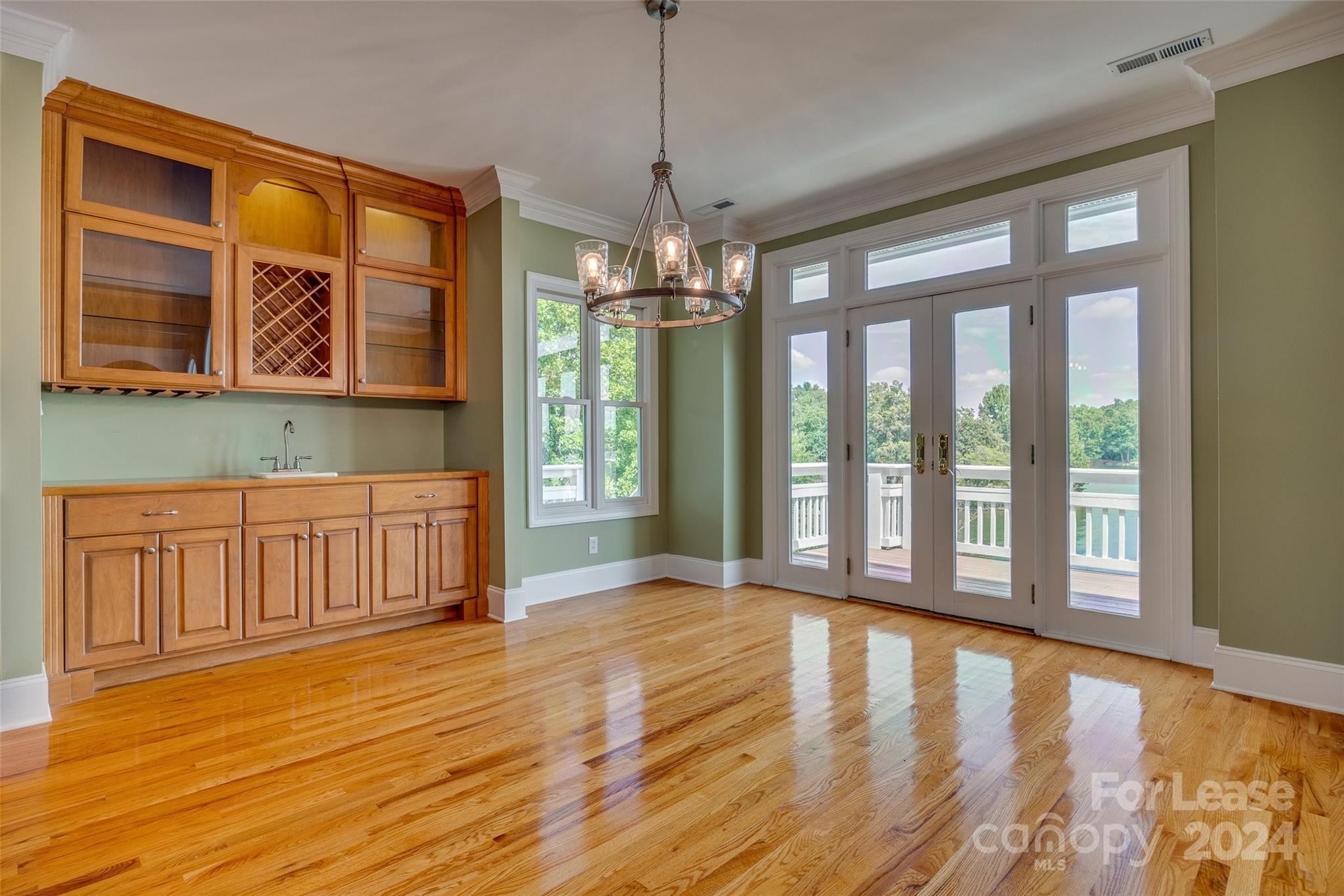 River Hills - Residential Lease