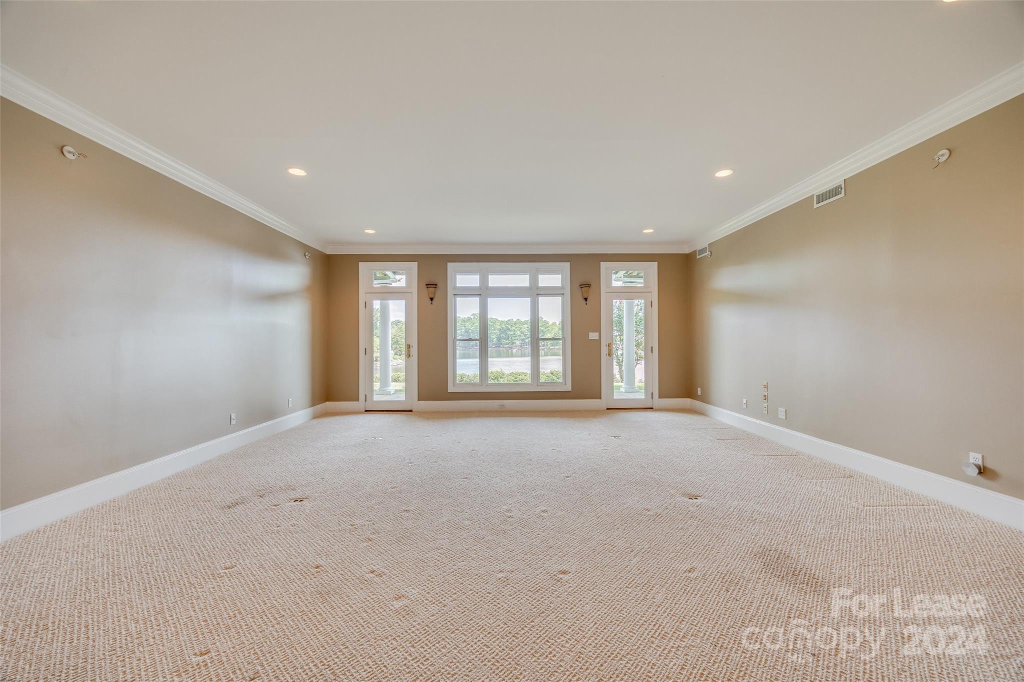 River Hills - Residential Lease