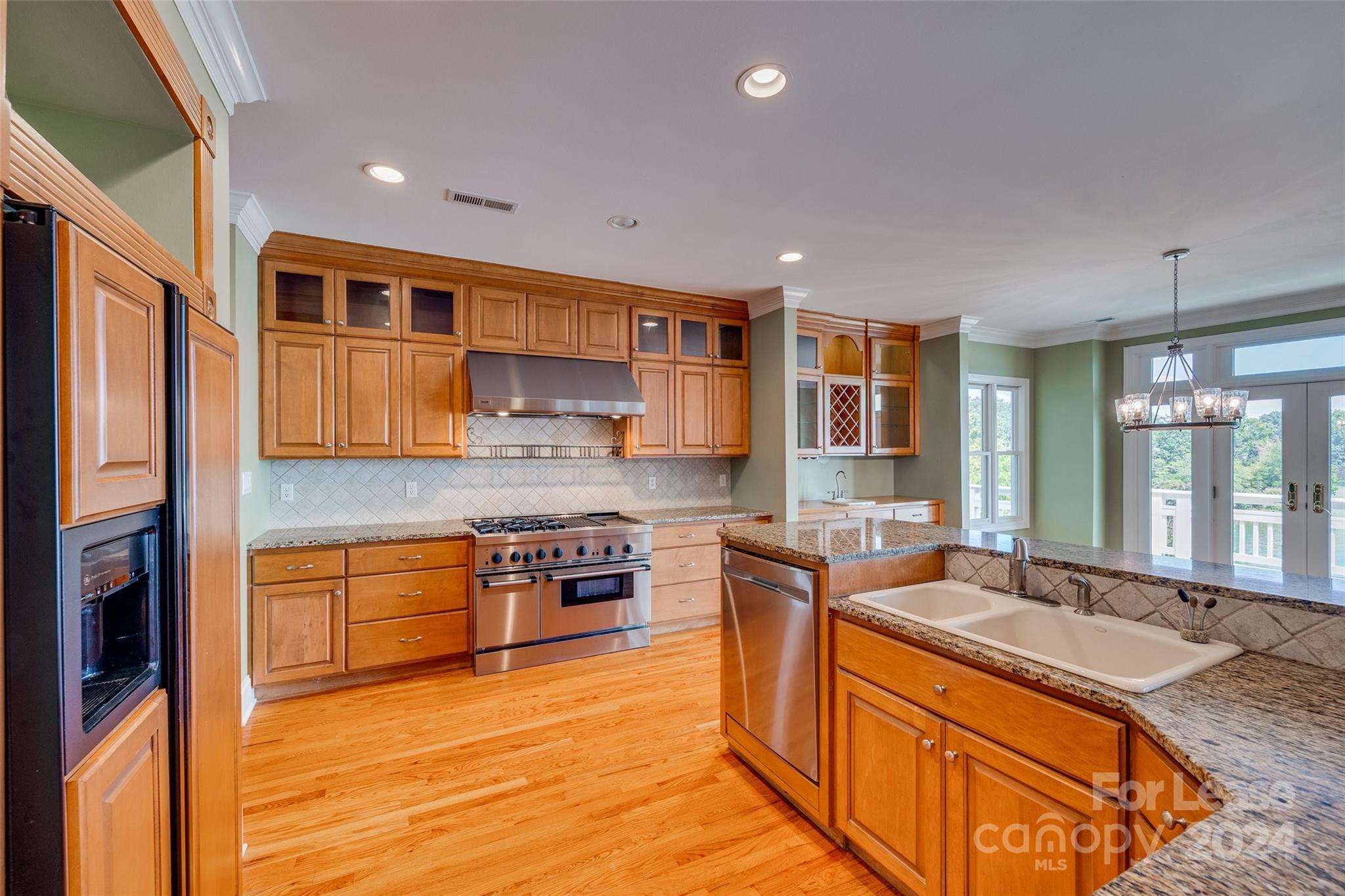 River Hills - Residential Lease