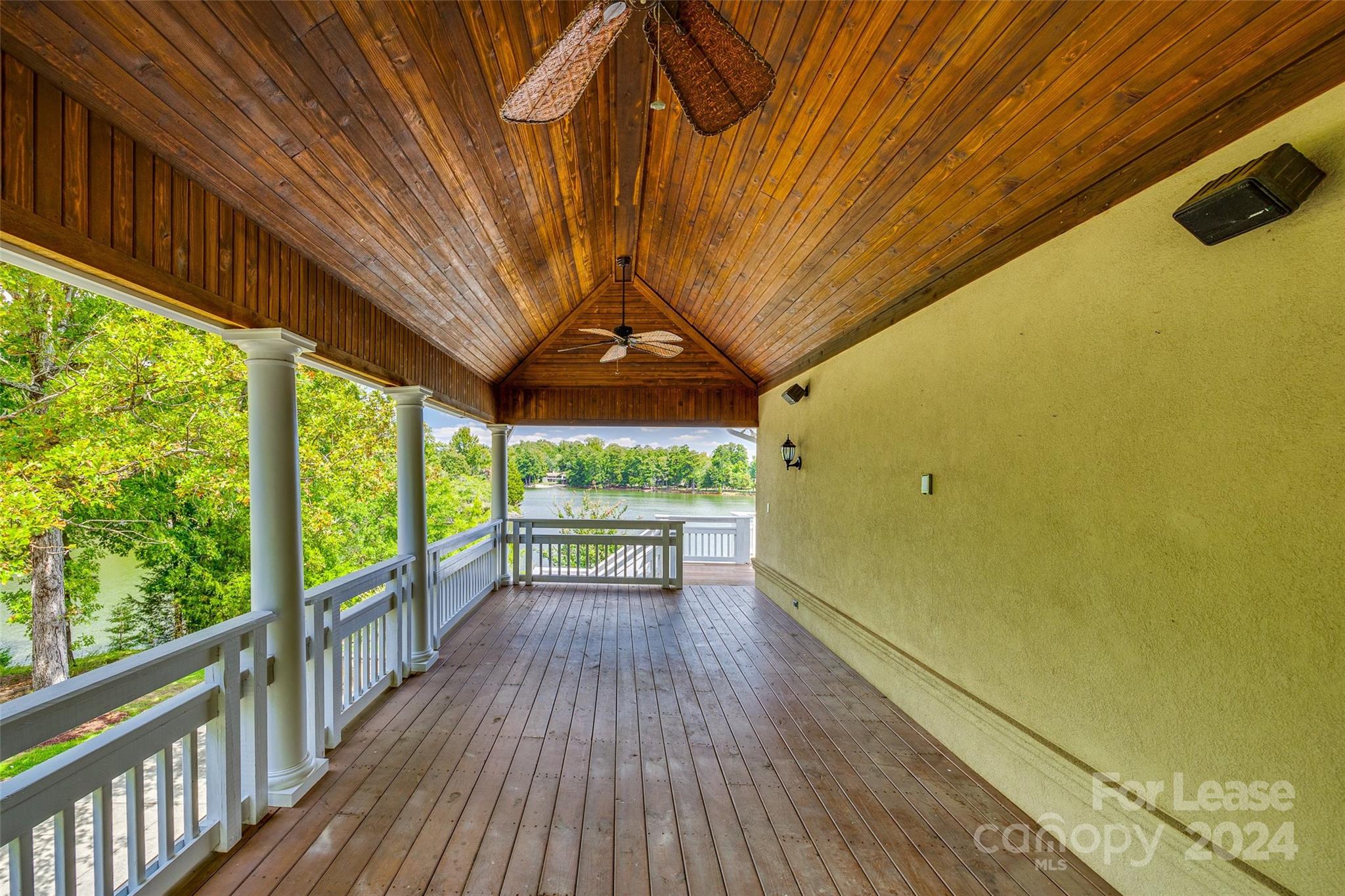 River Hills - Residential Lease