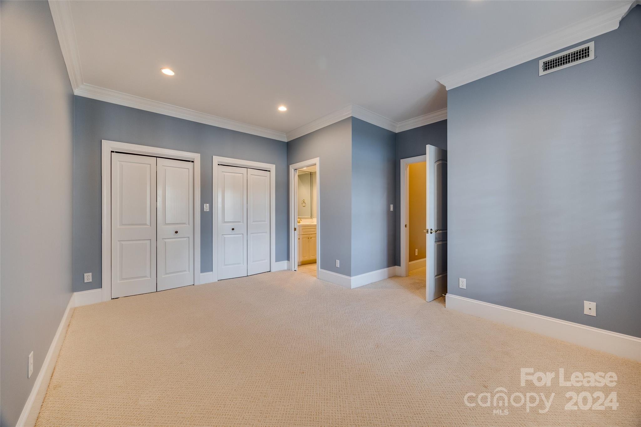 River Hills - Residential Lease