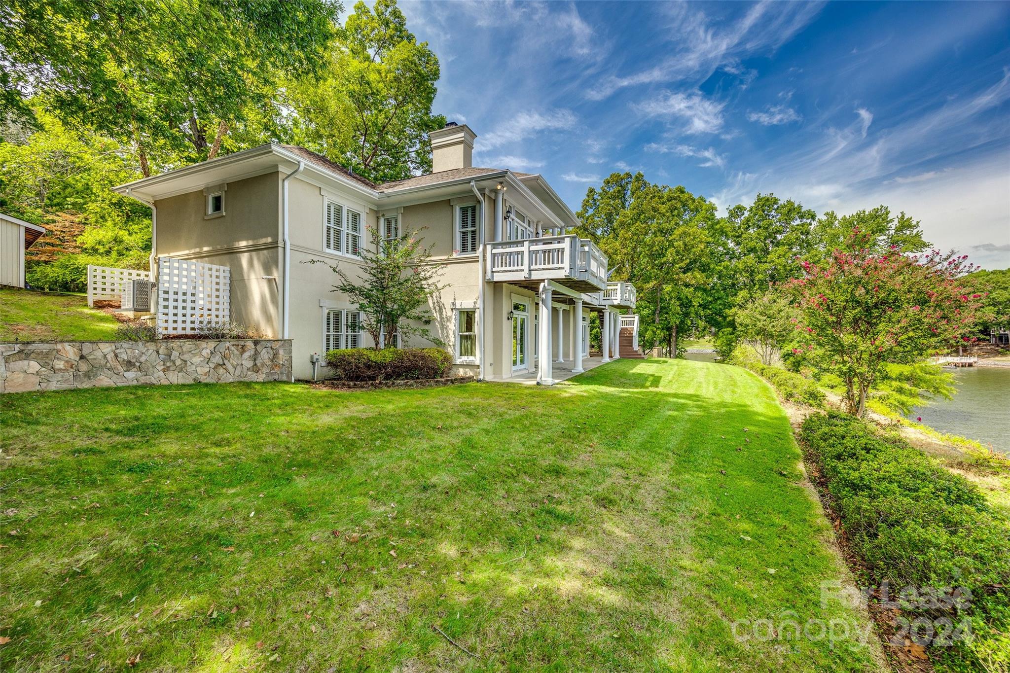 River Hills - Residential Lease