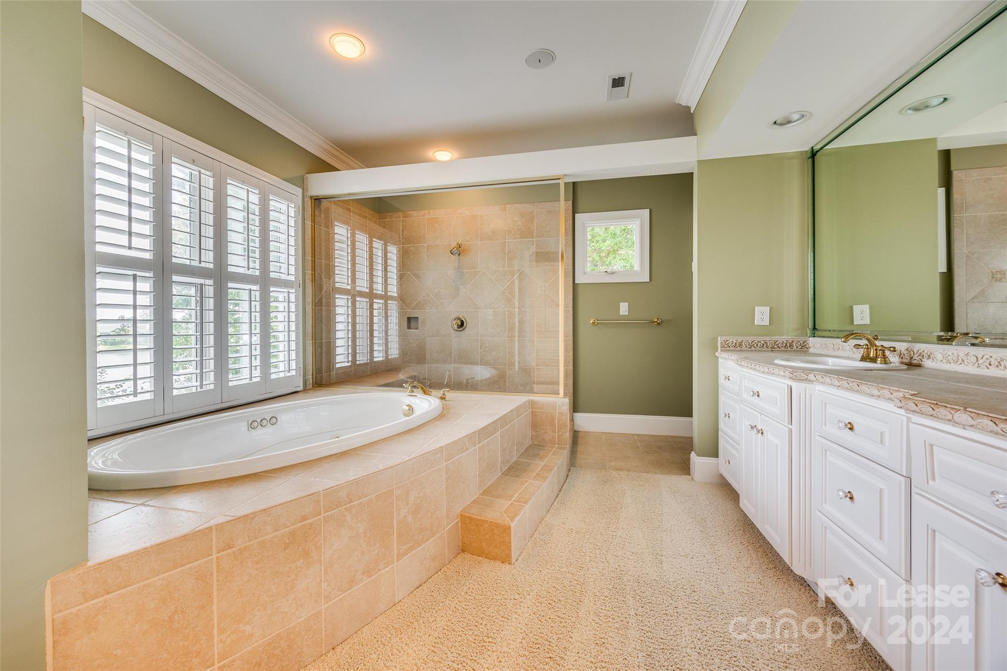 River Hills - Residential Lease