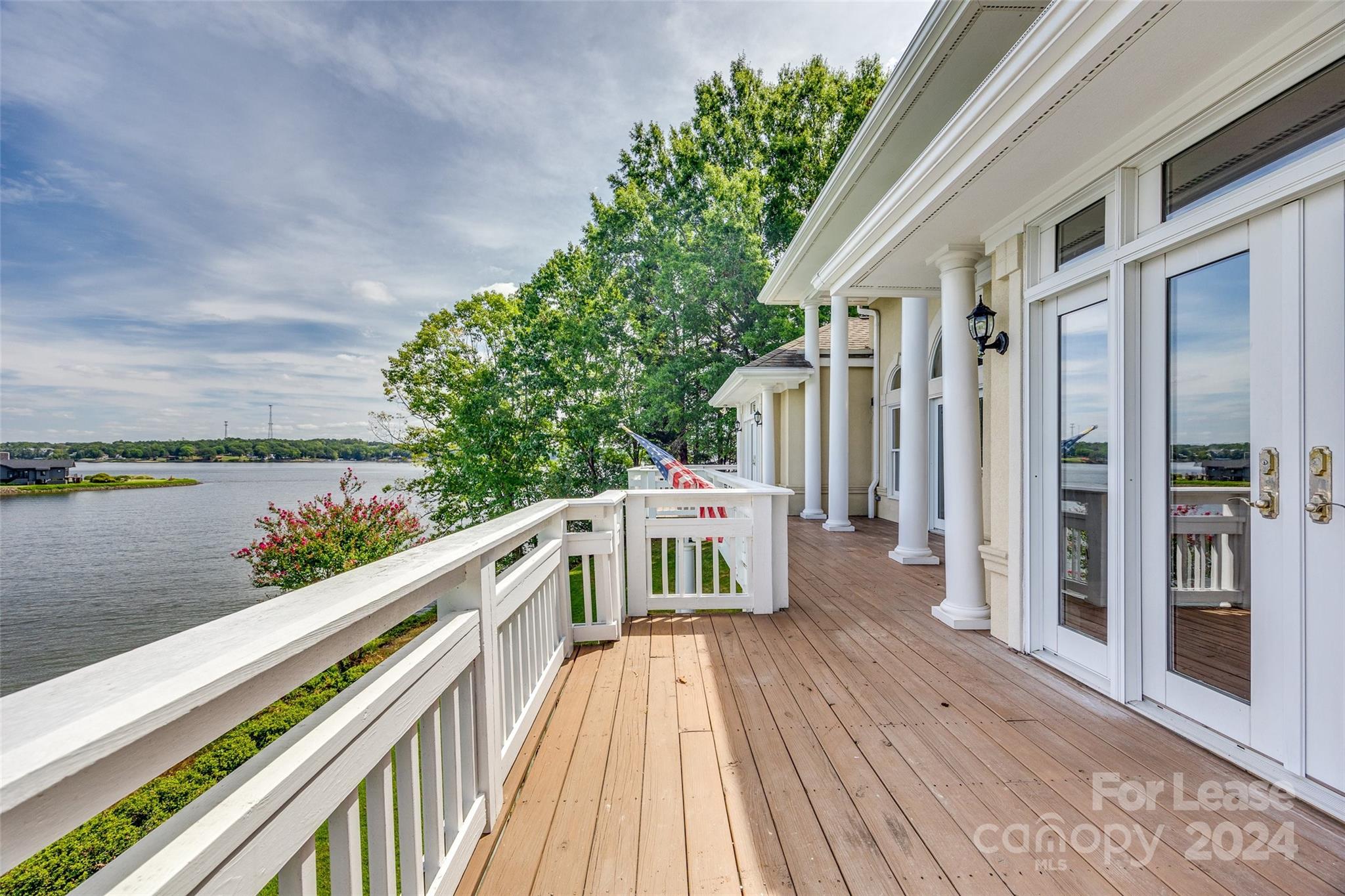 River Hills - Residential Lease