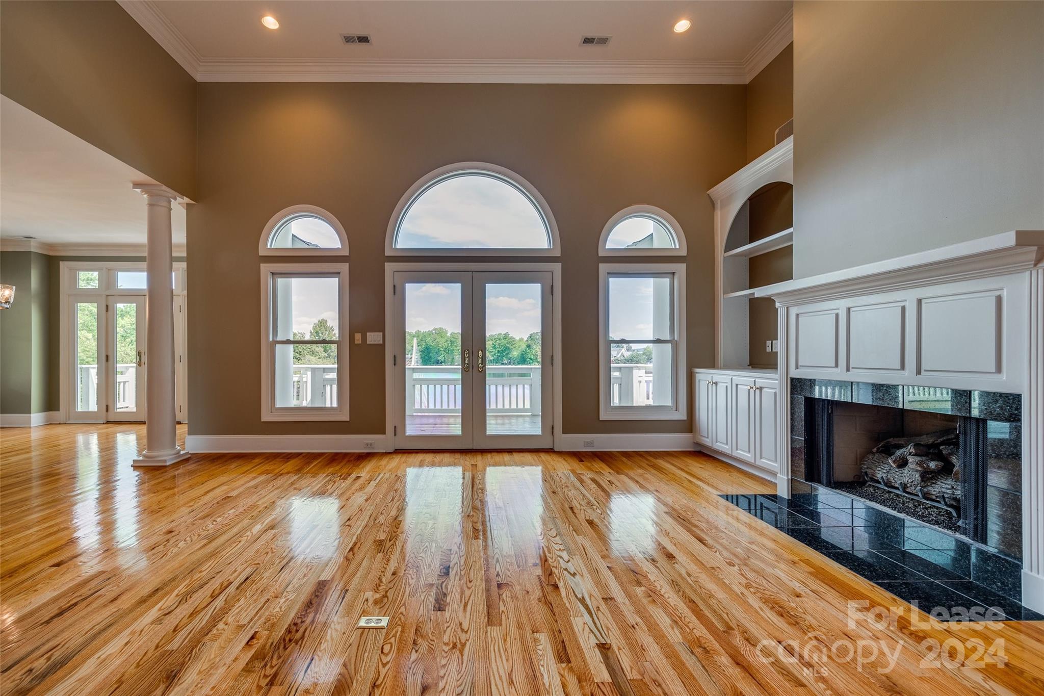 River Hills - Residential Lease