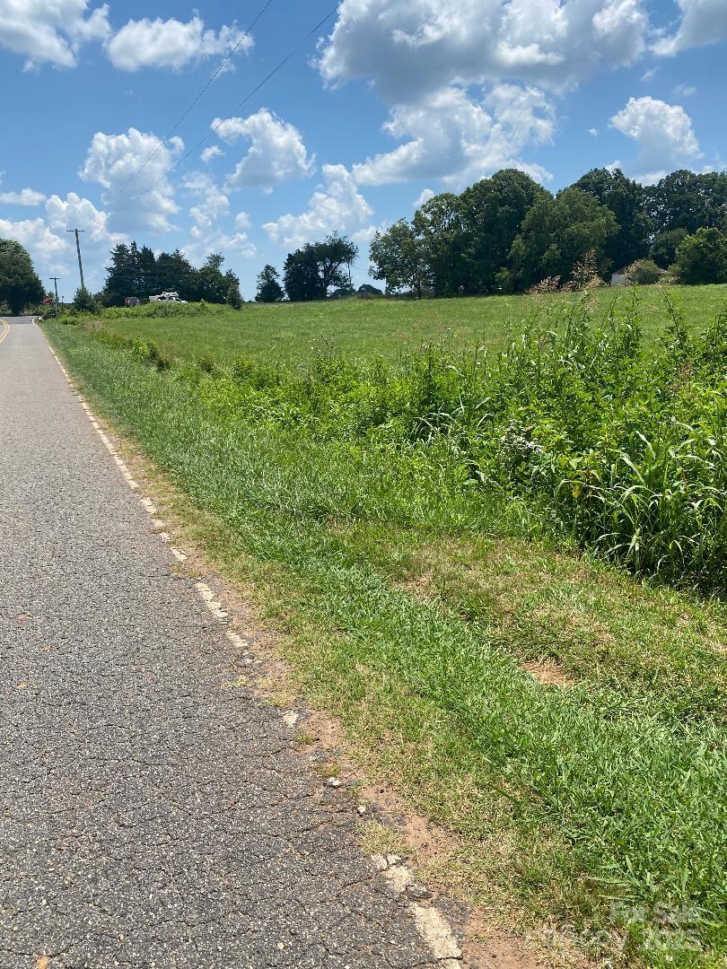 00 Cain Road