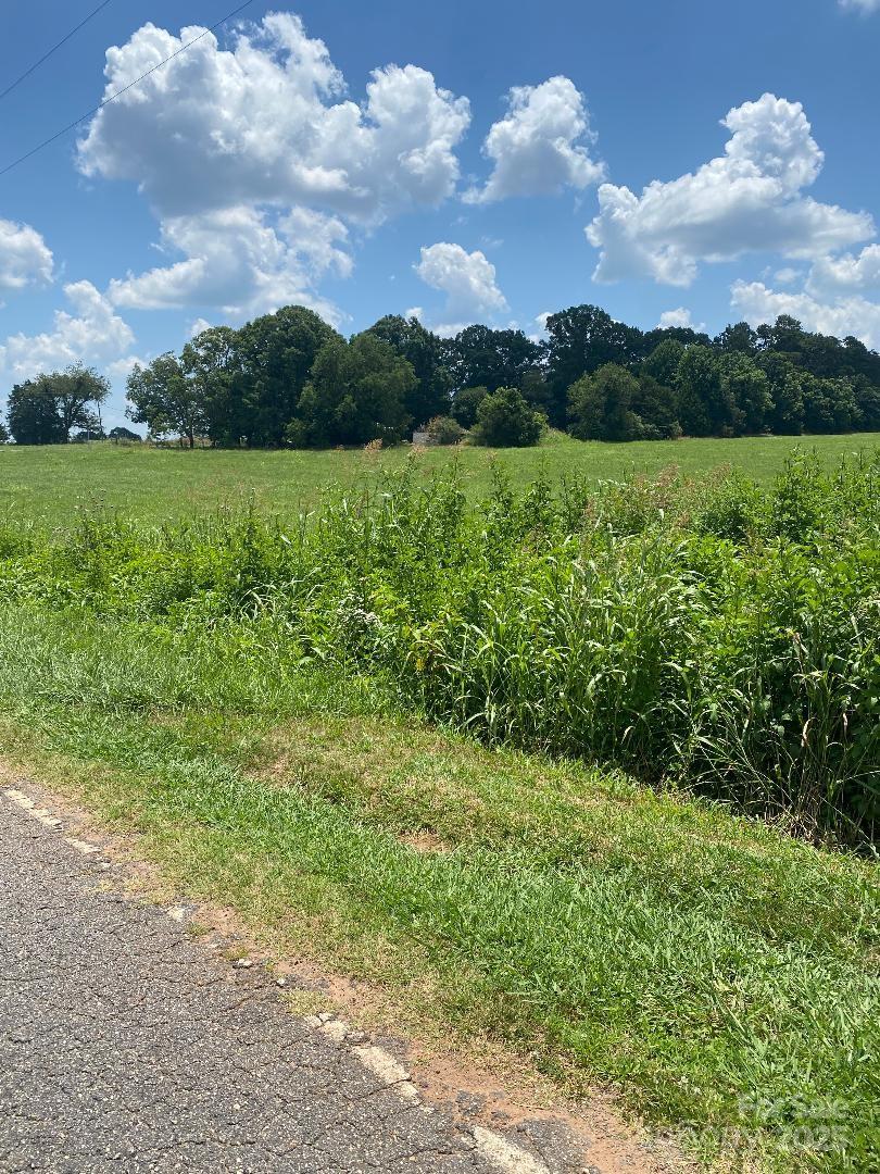 00 Cain Road