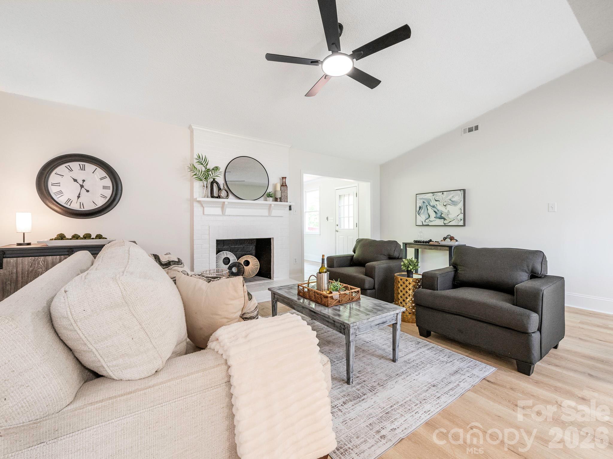 Settlers Landing - Residential