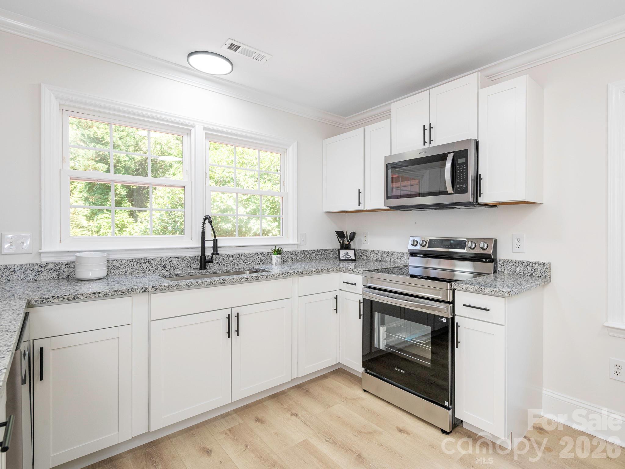 Settlers Landing - Residential