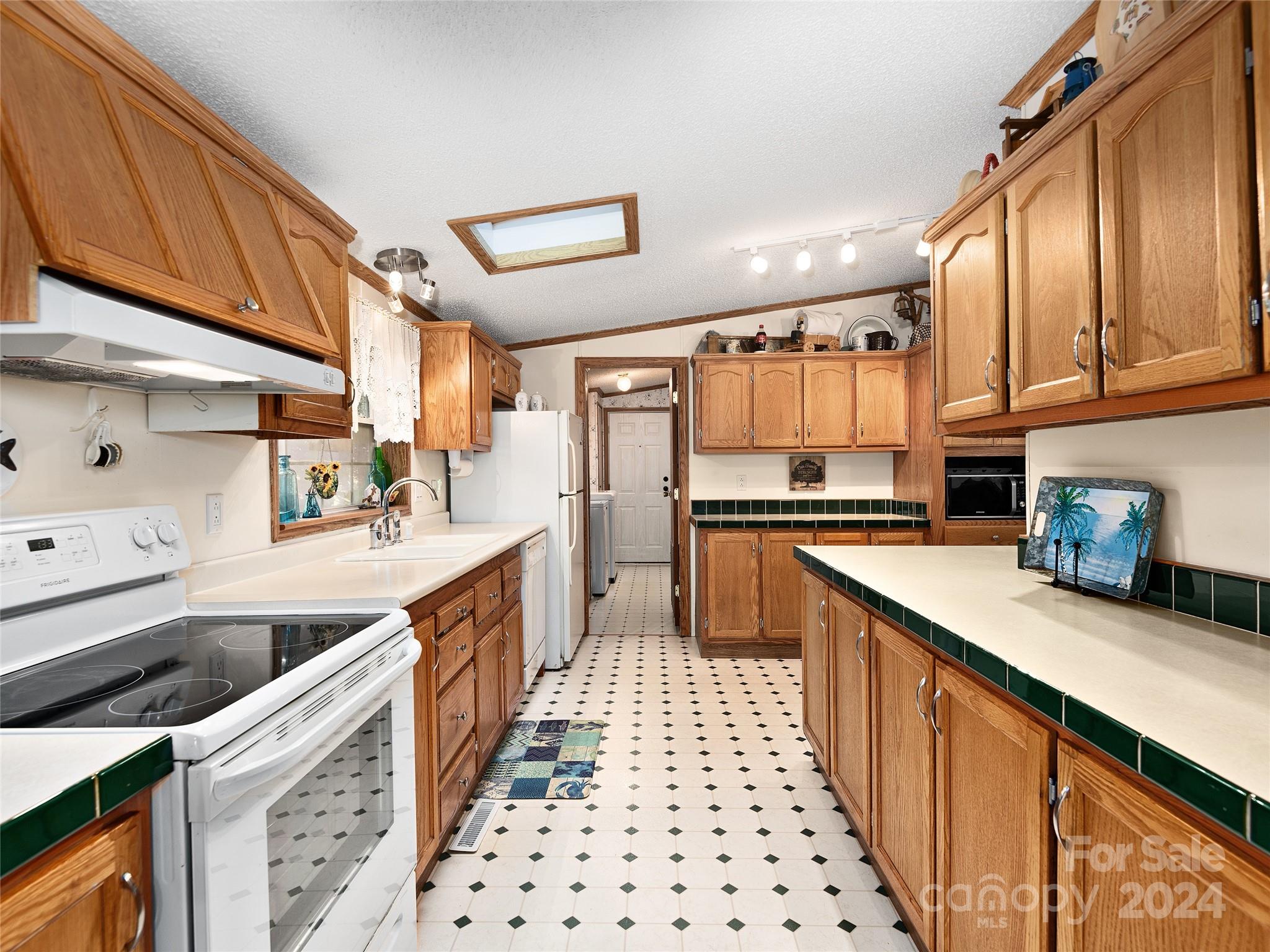 Country Place Of Waynesville - Residential