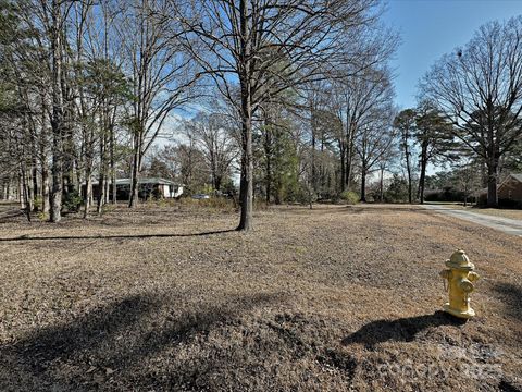 1030 Norwich Road Charlotte NC 28227