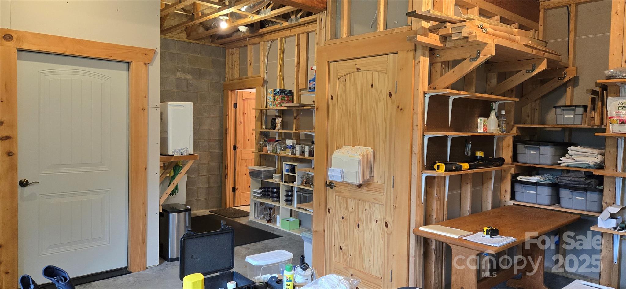 Hidden Lake - Residential