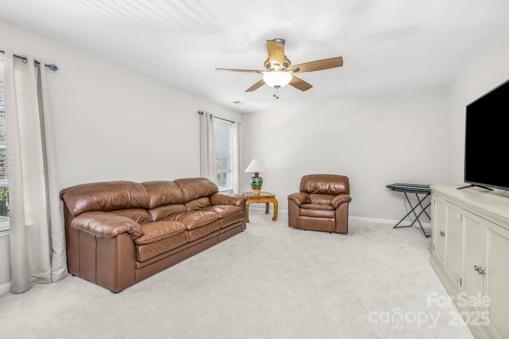 Fox Glen - Residential