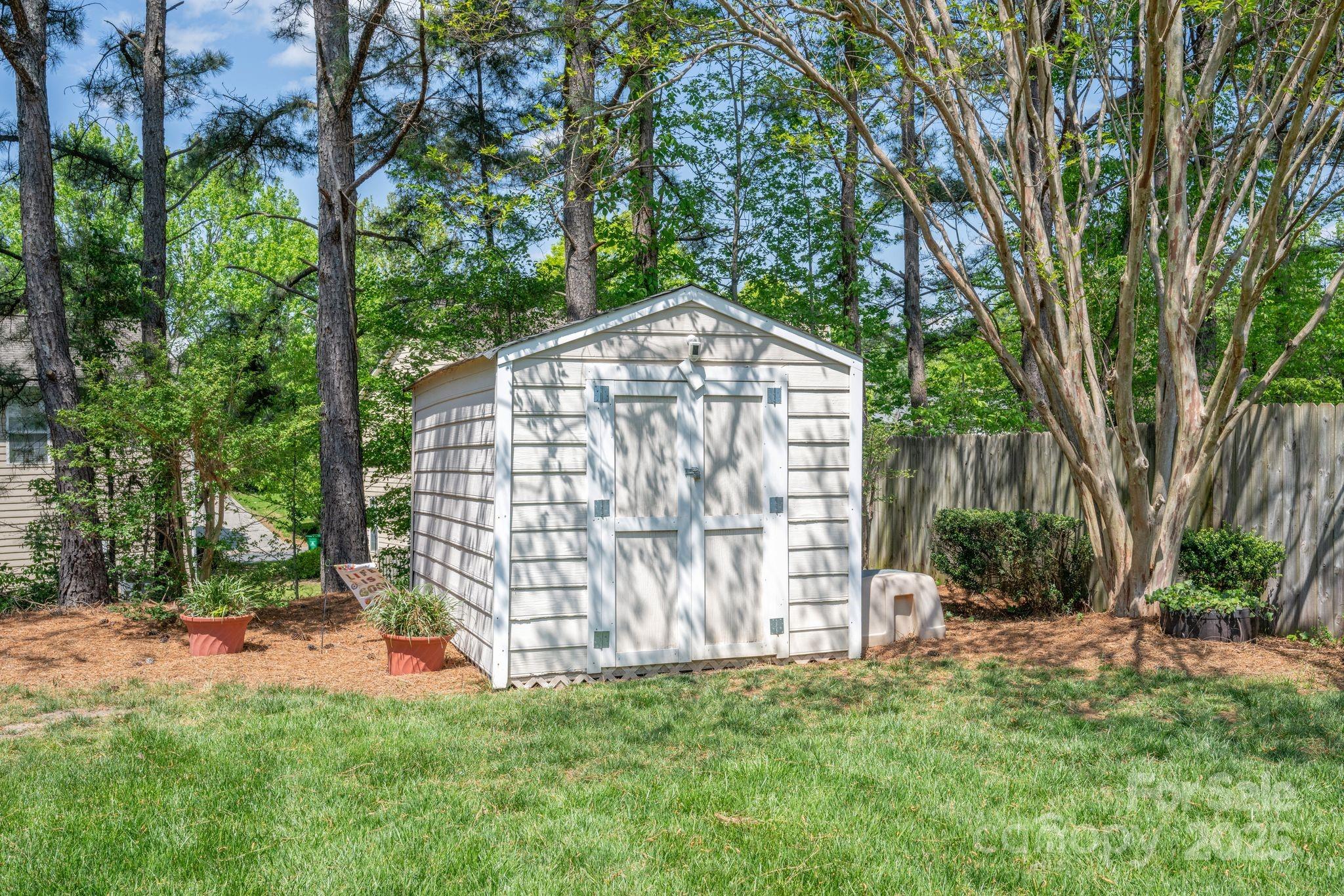 Fox Glen - Residential