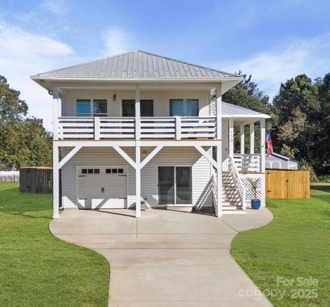 130 Mainview Drive Mooresville NC 28117