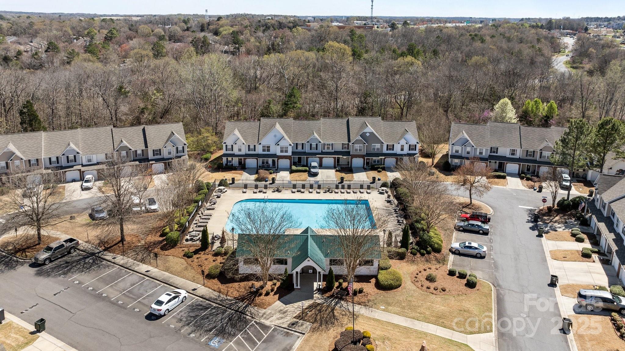 Lexington Commons - Residential