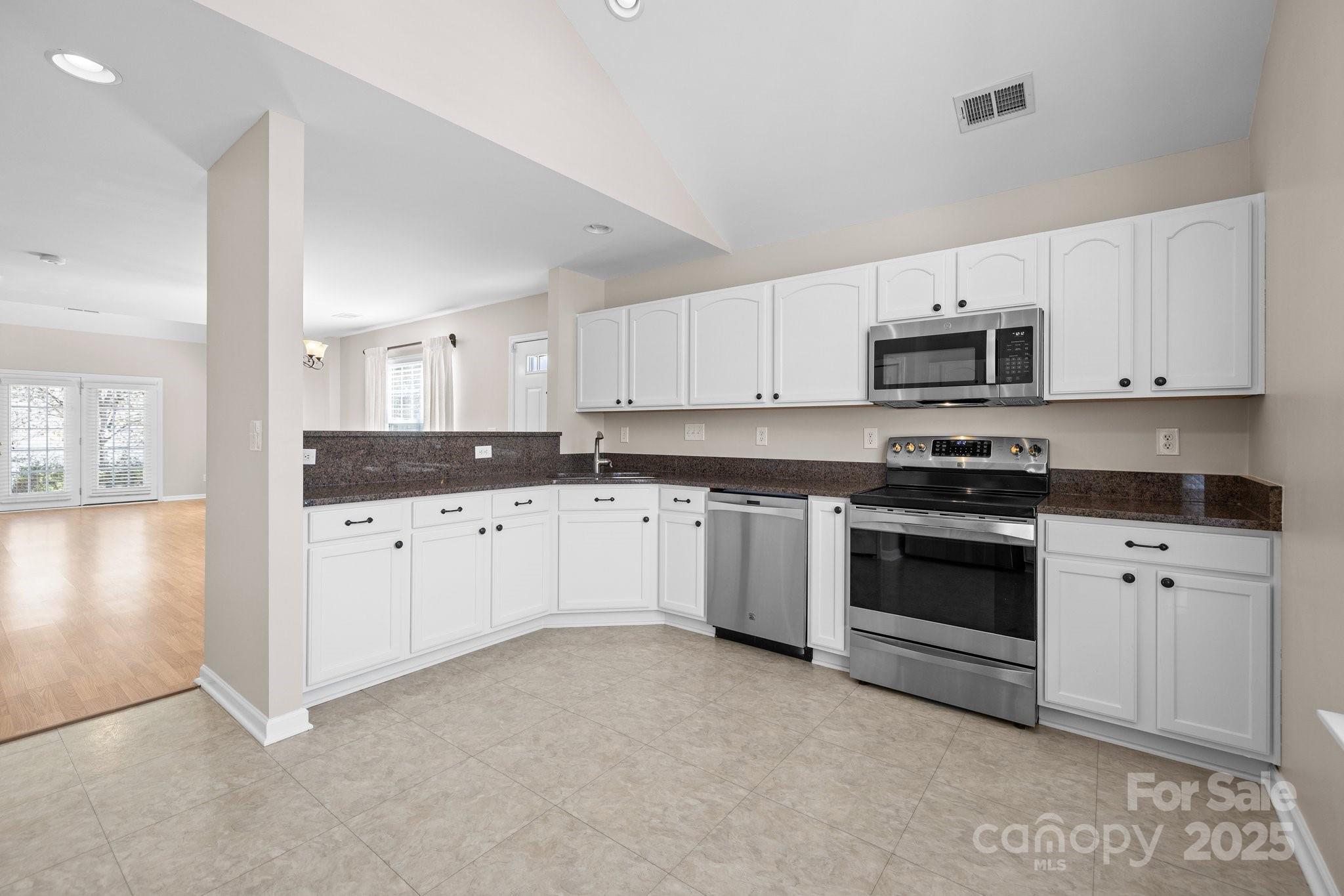 Lexington Commons - Residential