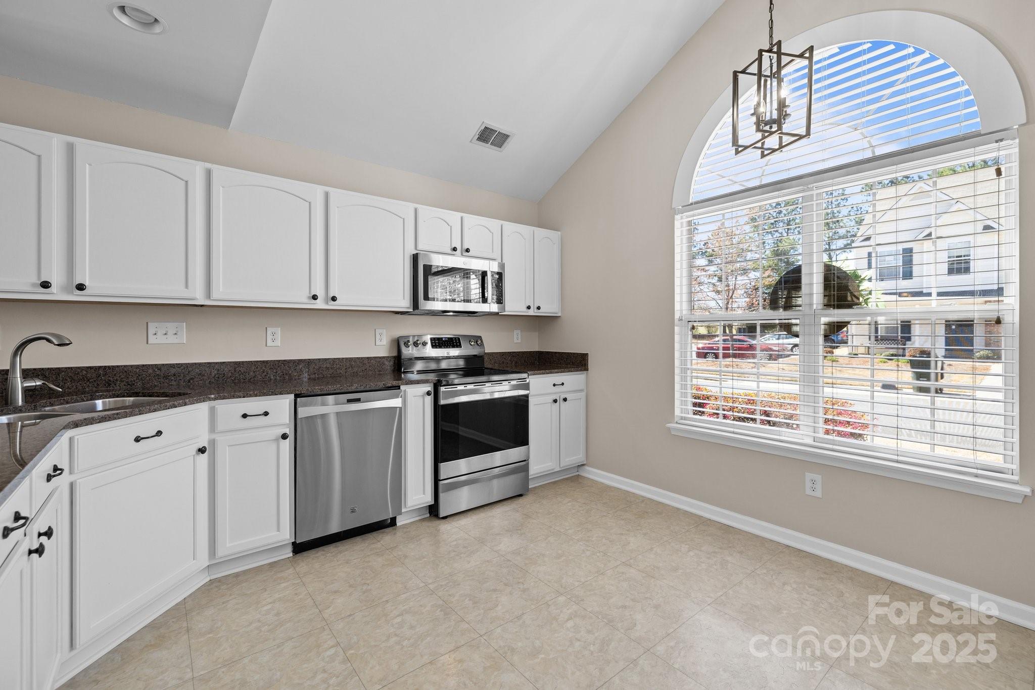 Lexington Commons - Residential