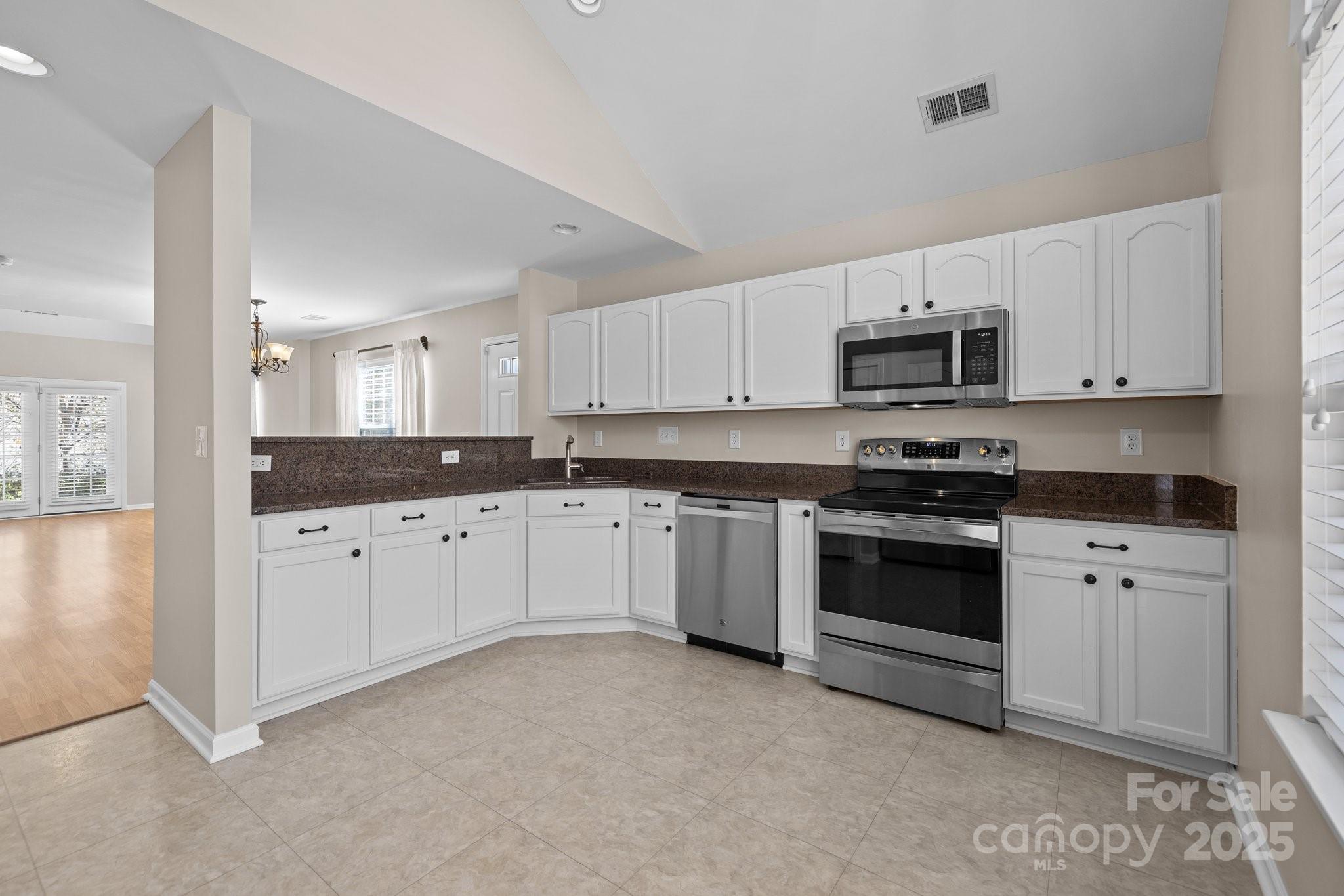 Lexington Commons - Residential