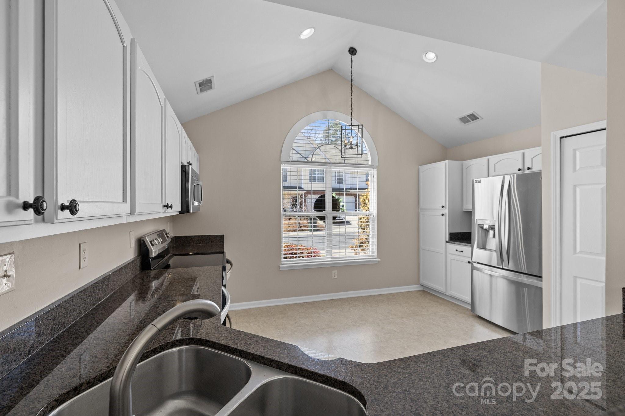 Lexington Commons - Residential