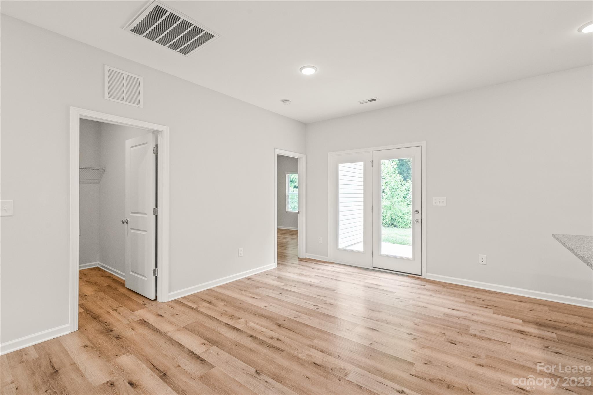 Derita - Residential Lease