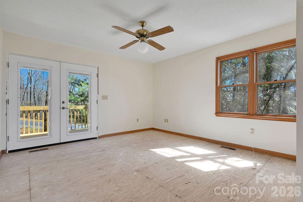 Connestee Falls - Residential