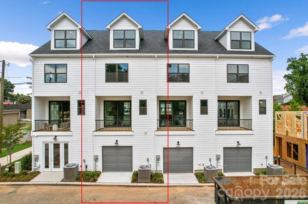 1009 Revival Row