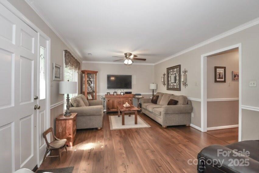 Victoria Anne Condos - Residential