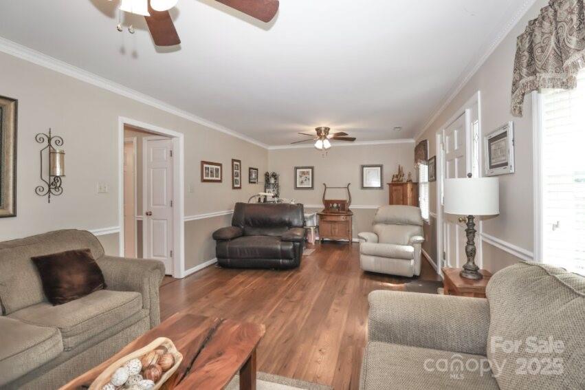 Victoria Anne Condos - Residential