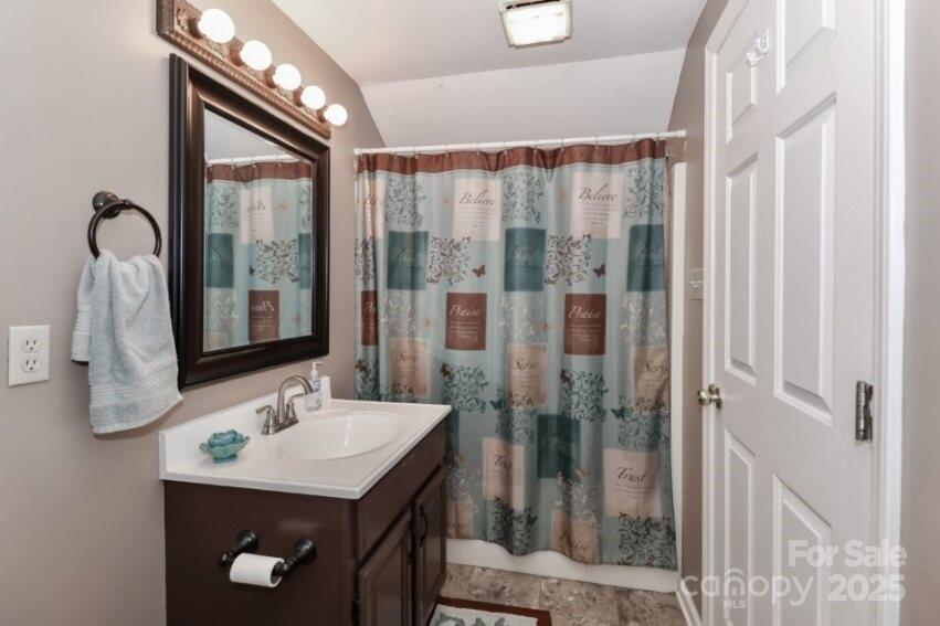 Victoria Anne Condos - Residential