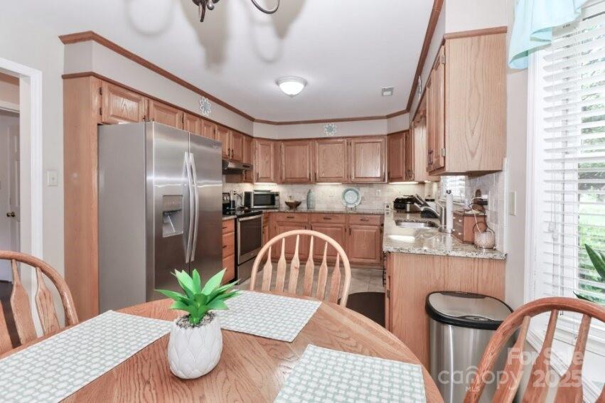 Victoria Anne Condos - Residential