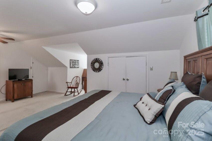 Victoria Anne Condos - Residential