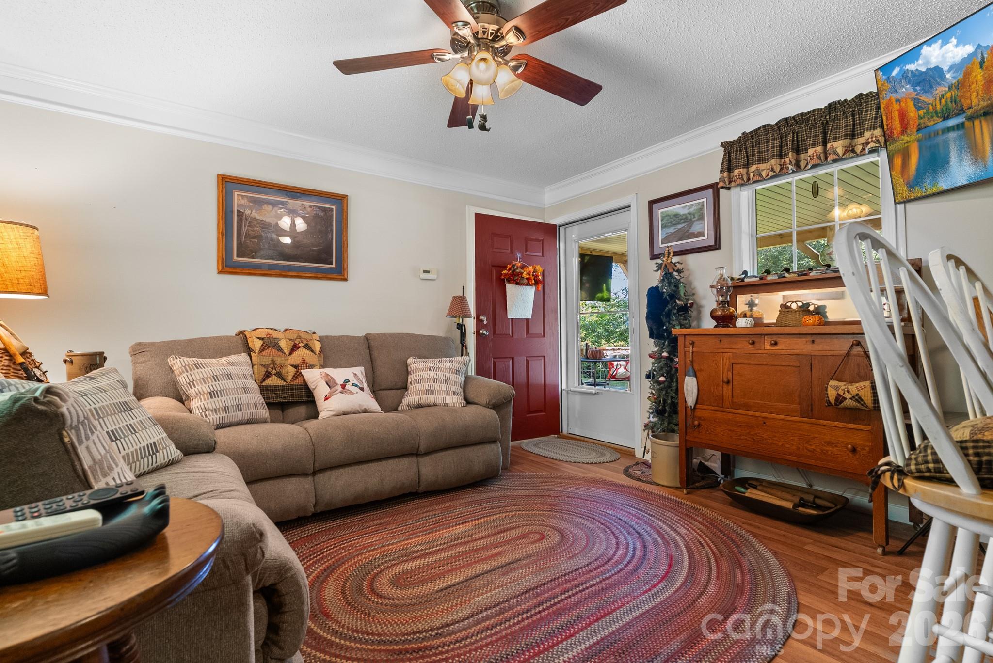 99 Lynn Lane