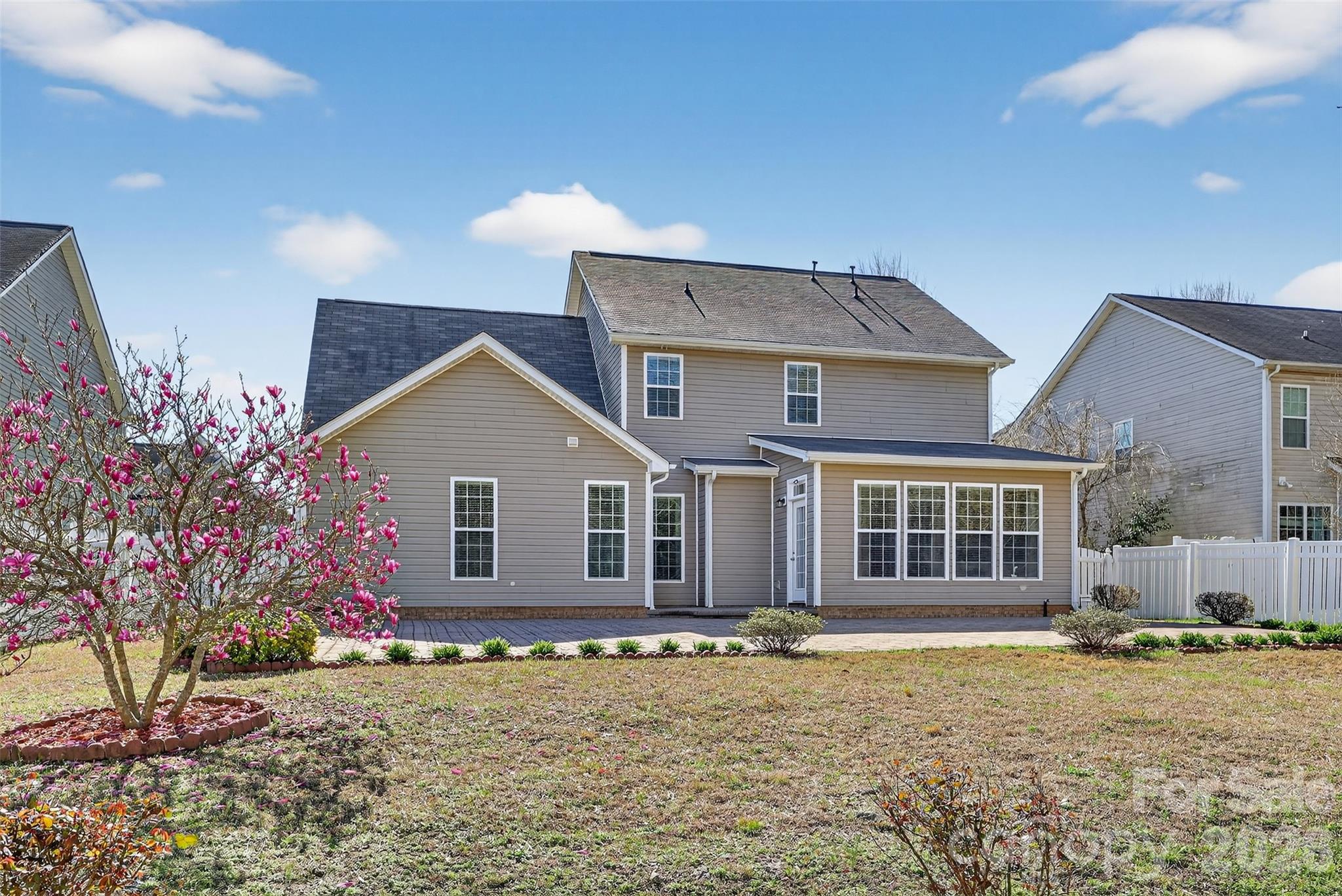 Neely Glen - Residential