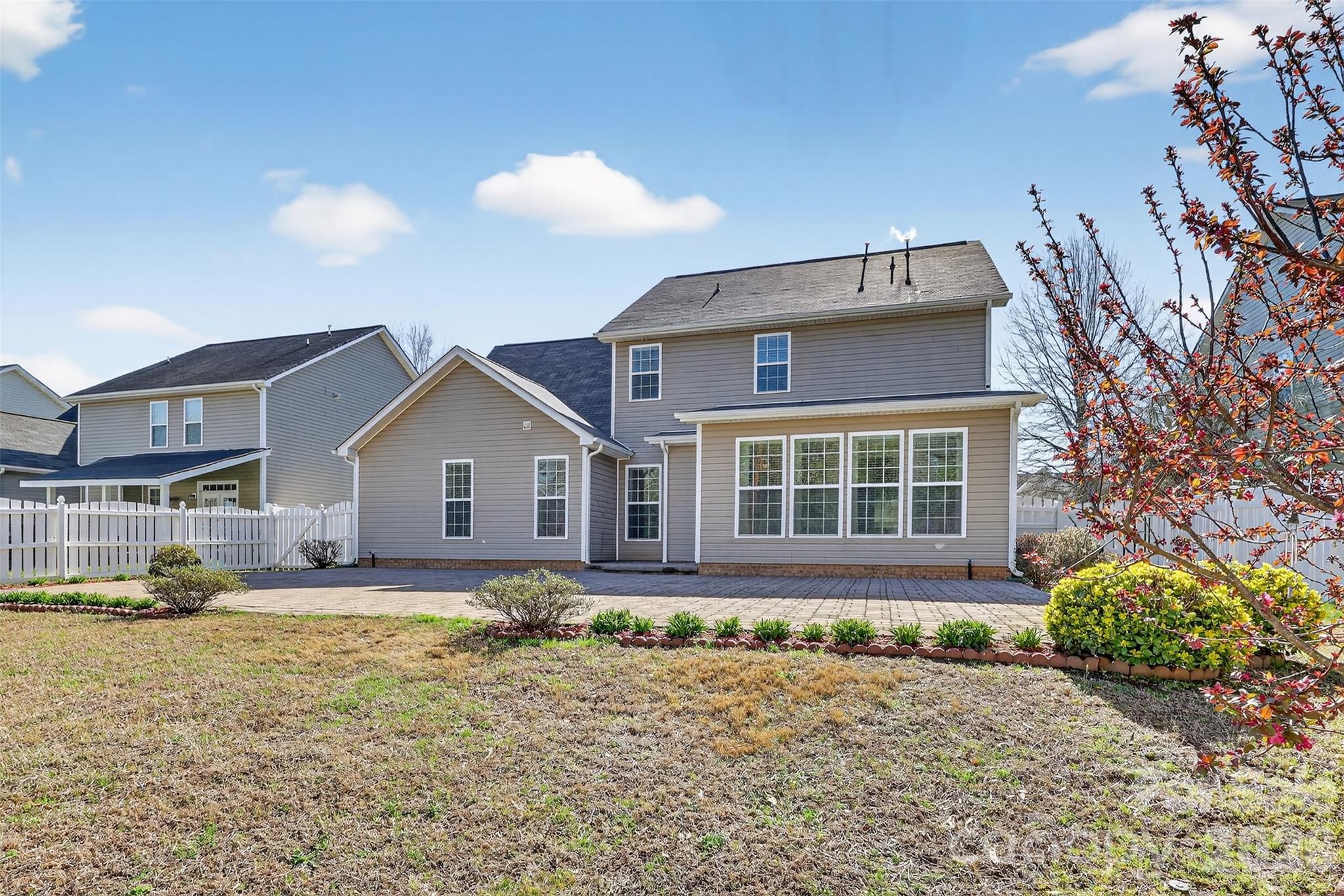 Neely Glen - Residential