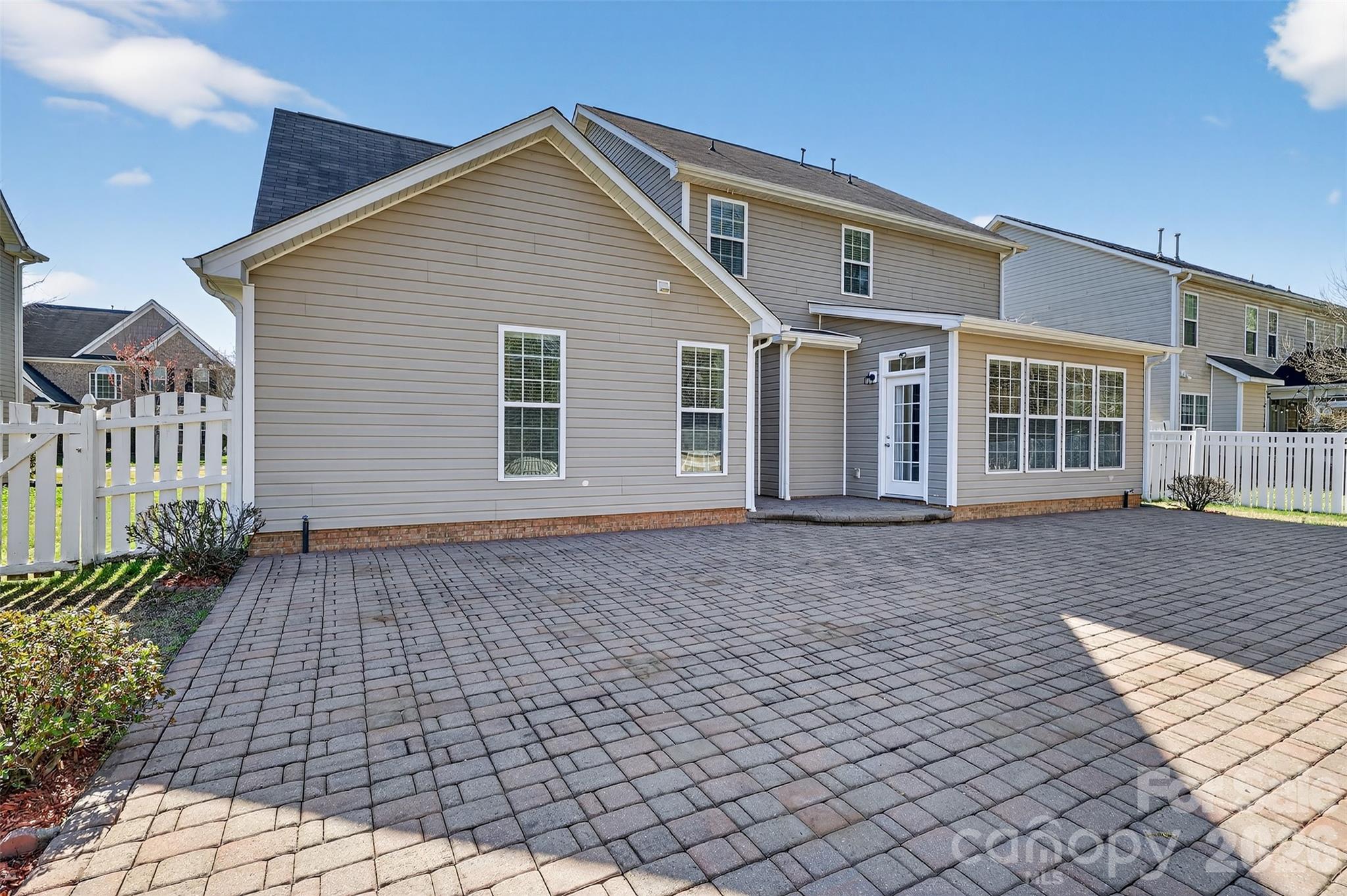 Neely Glen - Residential