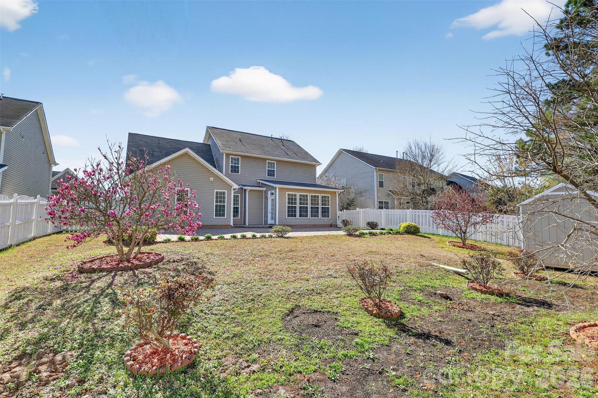 Neely Glen - Residential