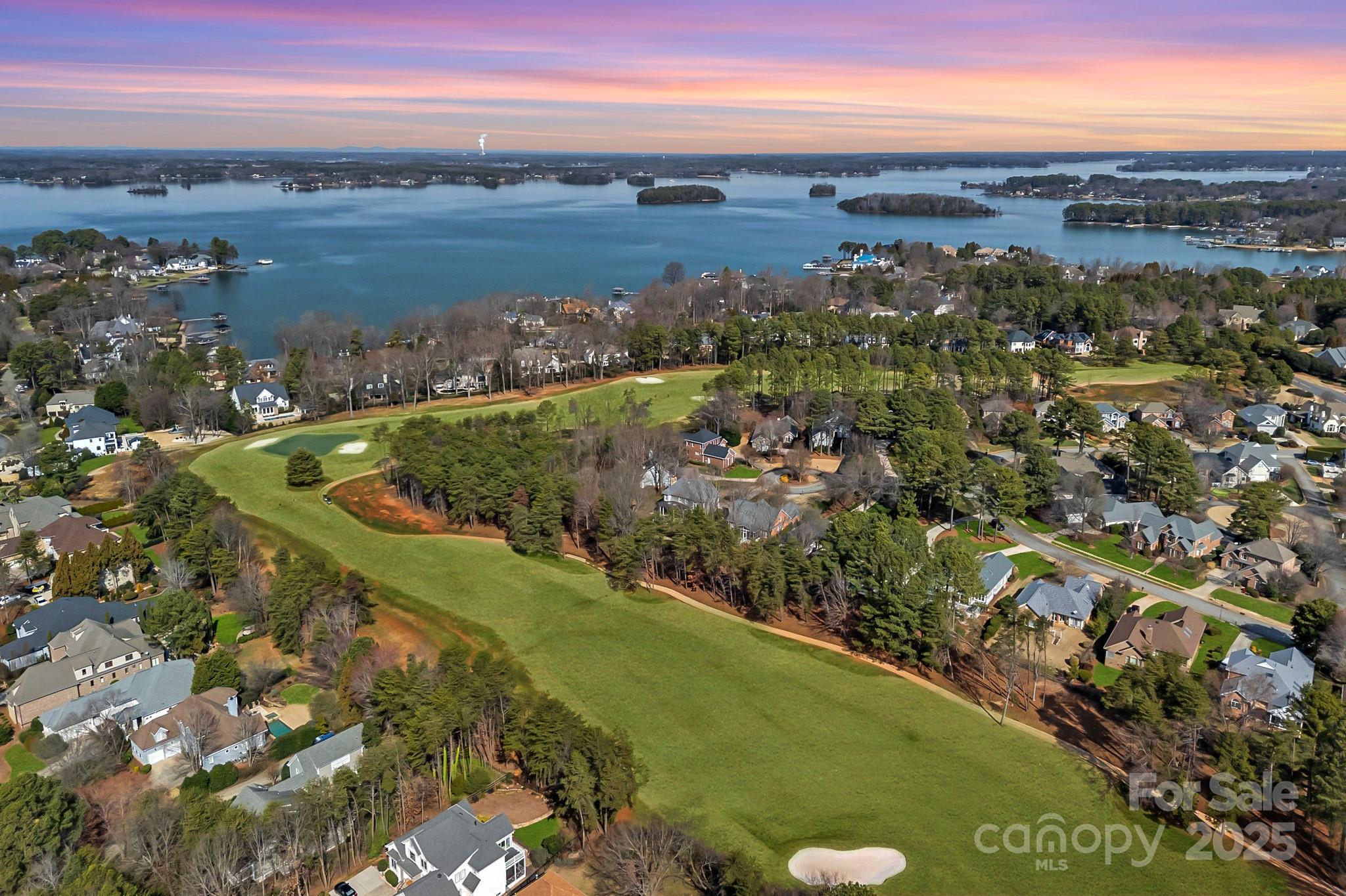 The Peninsula - Residential